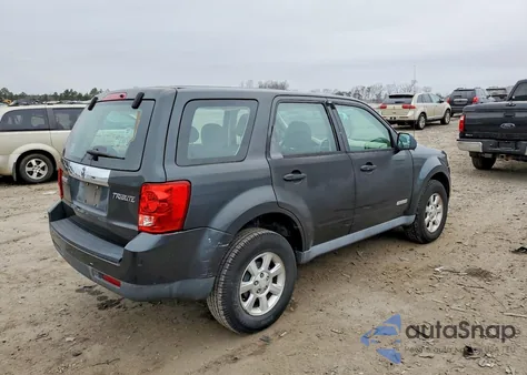 2008 Mazda Tribute I z USA, uszkodzony, nr VIN 4F2CZ02ZX8KM02834
